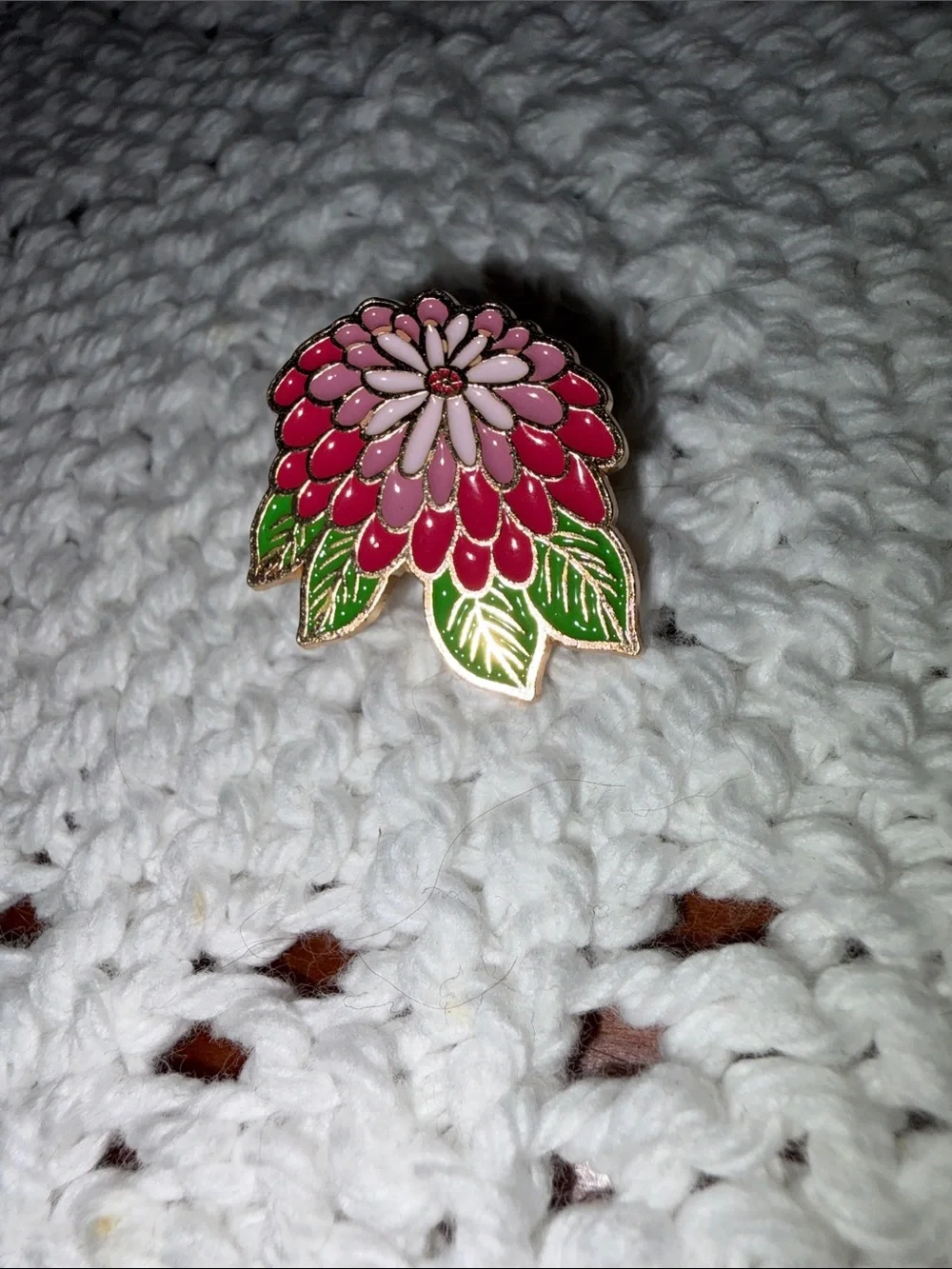 Pink Chrysanthemum Floral Enamel Pin Brooch NWT